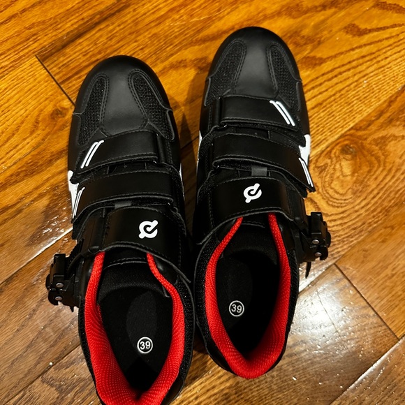 Peloton Cycling Shoes - Picture 4 of 4